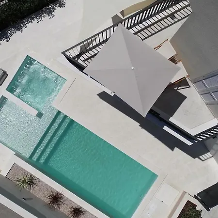 Delilah Mit Privatem Pool Holiday home Zadar